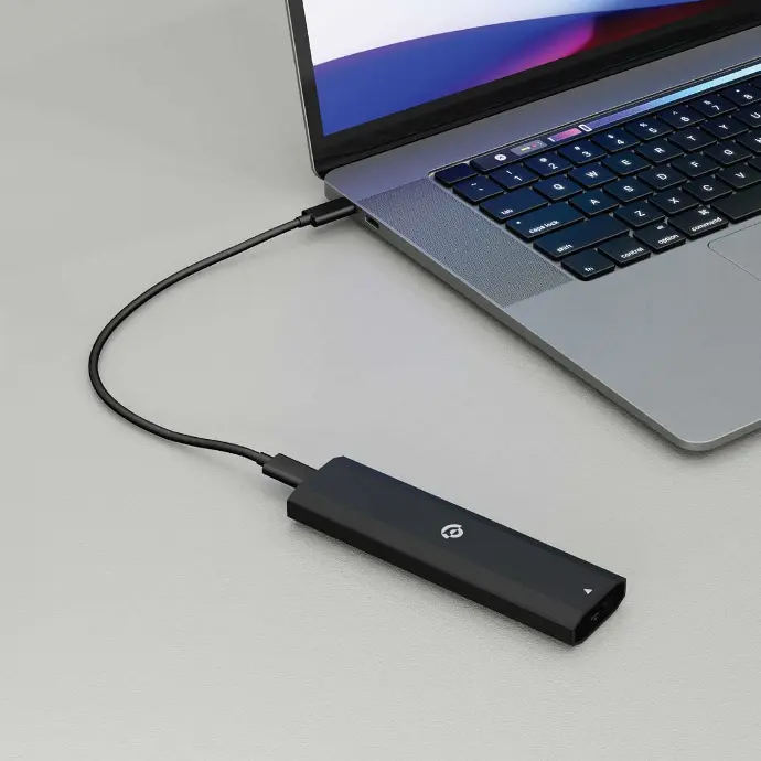 Powerology Dual Protocol Portable SSD 256GB in Sleek Black